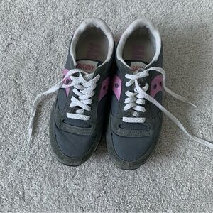 Saucony Women's Gray and Pink Sneakers Vintage